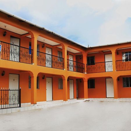 Hotel Sierra Azul ครีล ภายนอก รูปภาพ