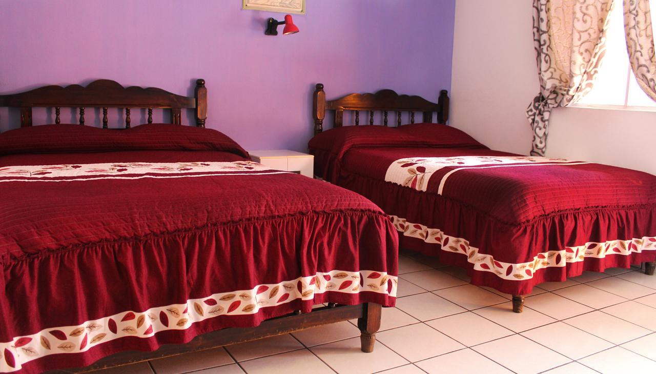 Hotel Sierra Azul ครีล ภายนอก รูปภาพ