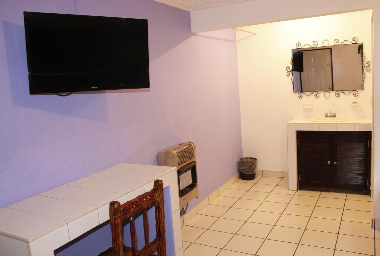 Hotel Sierra Azul ครีล ภายนอก รูปภาพ